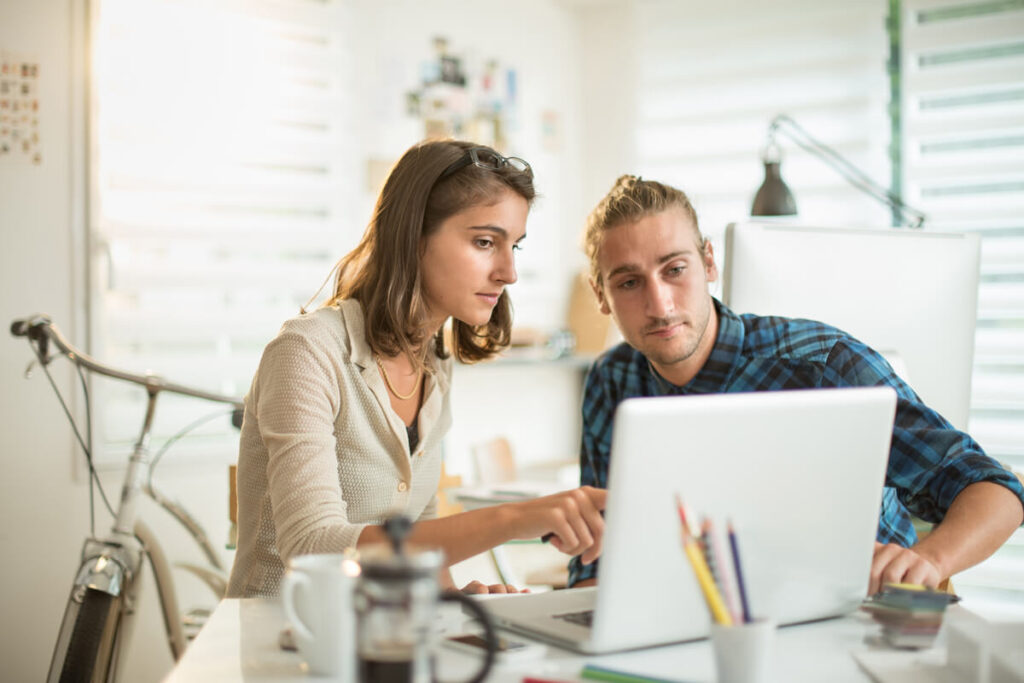 5 grunde til at hyre en freelance webdesigner frem for et webbureau.